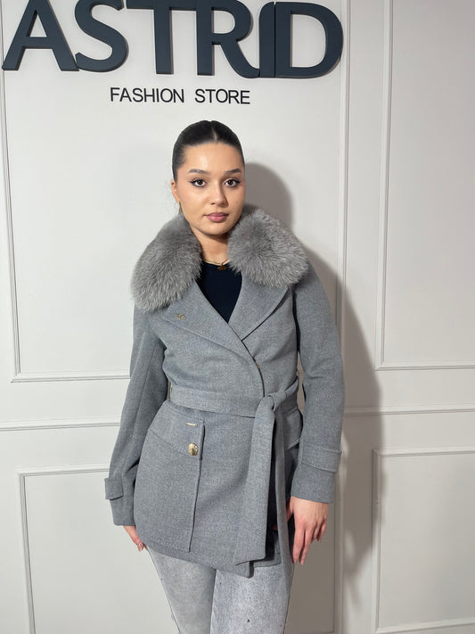 Palton Diandra scurtă din cașmir cu blană naturală și cordon în talie