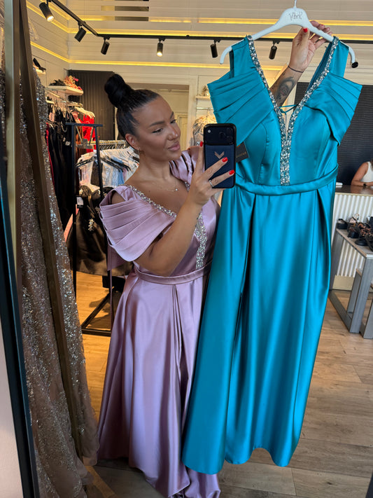 Rochie Malaga lunga din tafta satinata cu umeri tip barcuta