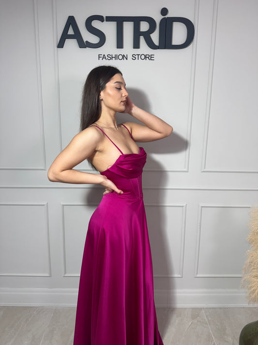 Rochie Erika lungă din satin în cloș cu corset la spate