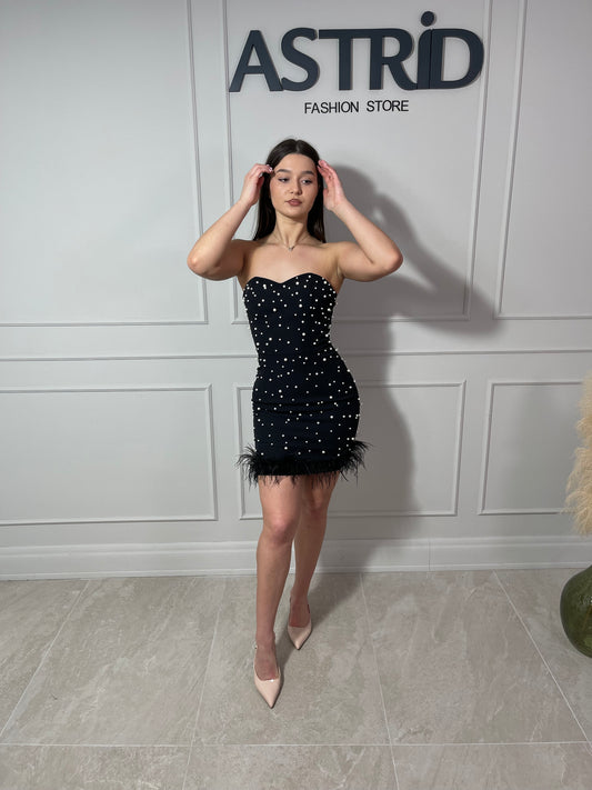 Rochie Dalida scurtă cu aplicații perle și pene