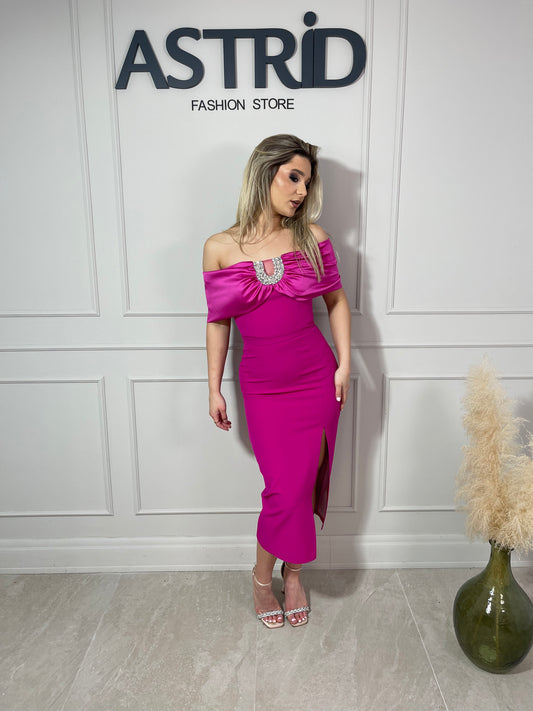 Rochie Ylinca midi decolteu tip bărcuță crăpătură pe picior și aplicații pietre la bust