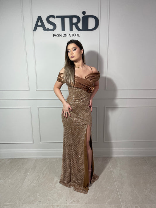 Rochie Beth lungă umeri căzuți aplicații paiete