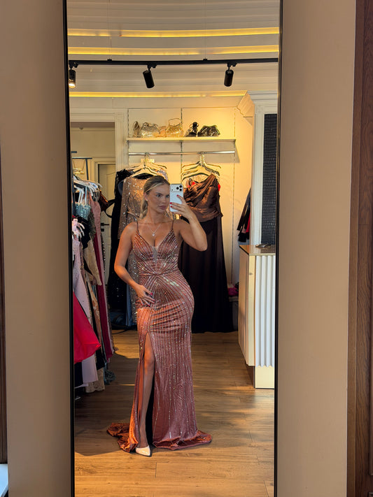 Rochie Crista lunga decorata cu pietre si corset