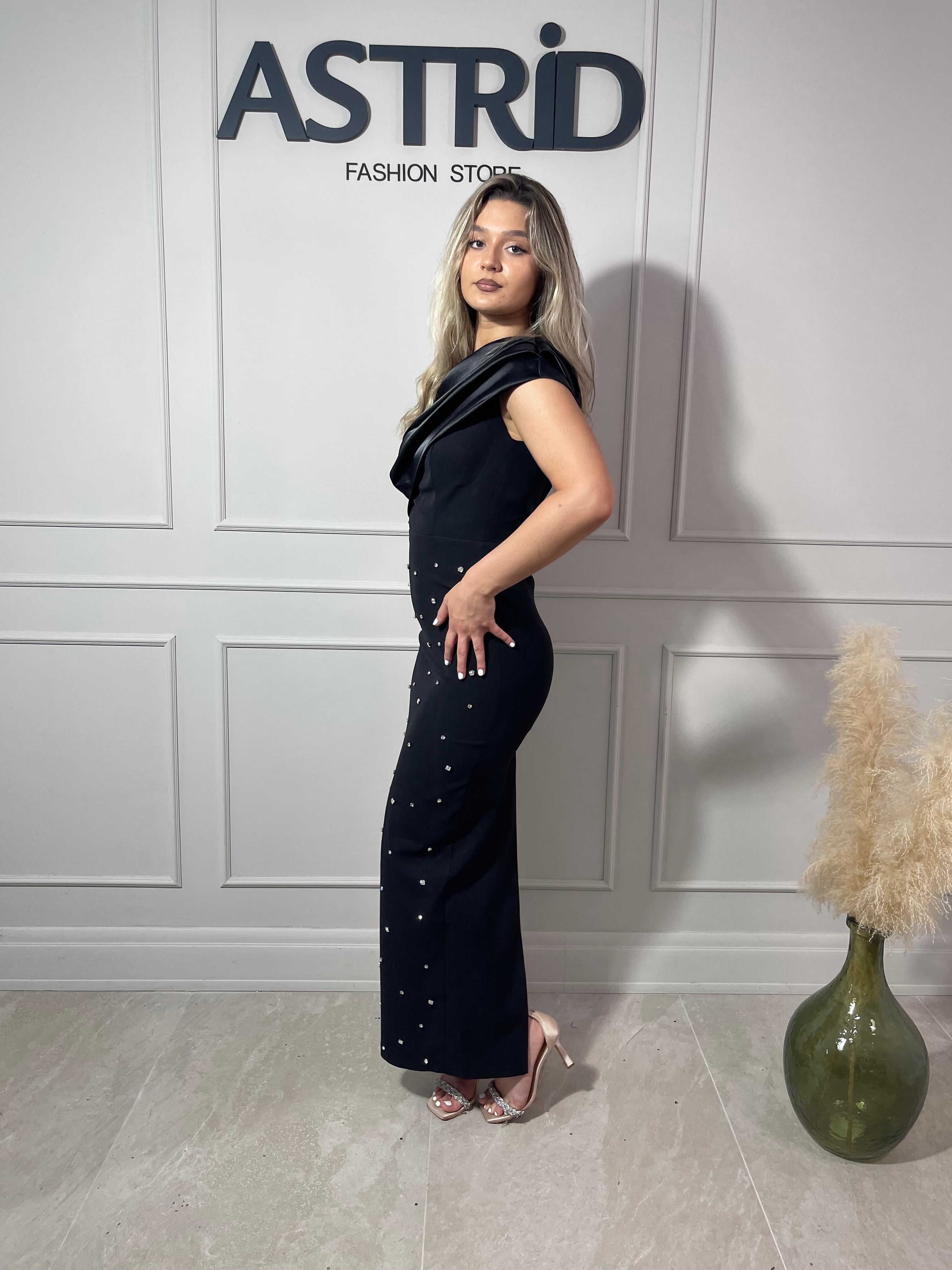 Rochie Bria midi satin la bust și aplicații pietre