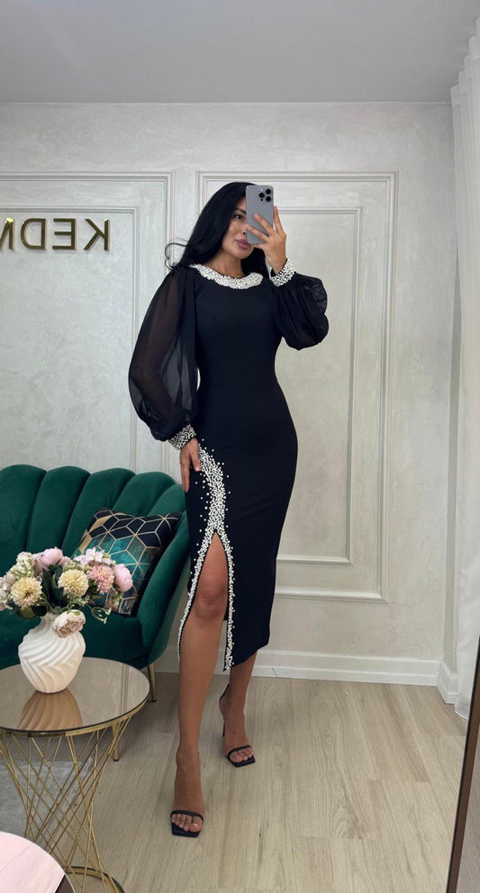 Rochie Nancy midi cu aplicatii perle albe si maneci lungi din voal