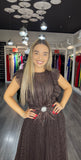 Rochie More midi plisată din tulle curea în talie și volanase la umeri