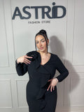 Rochie Anaya midi cu volane și floare pe umăr