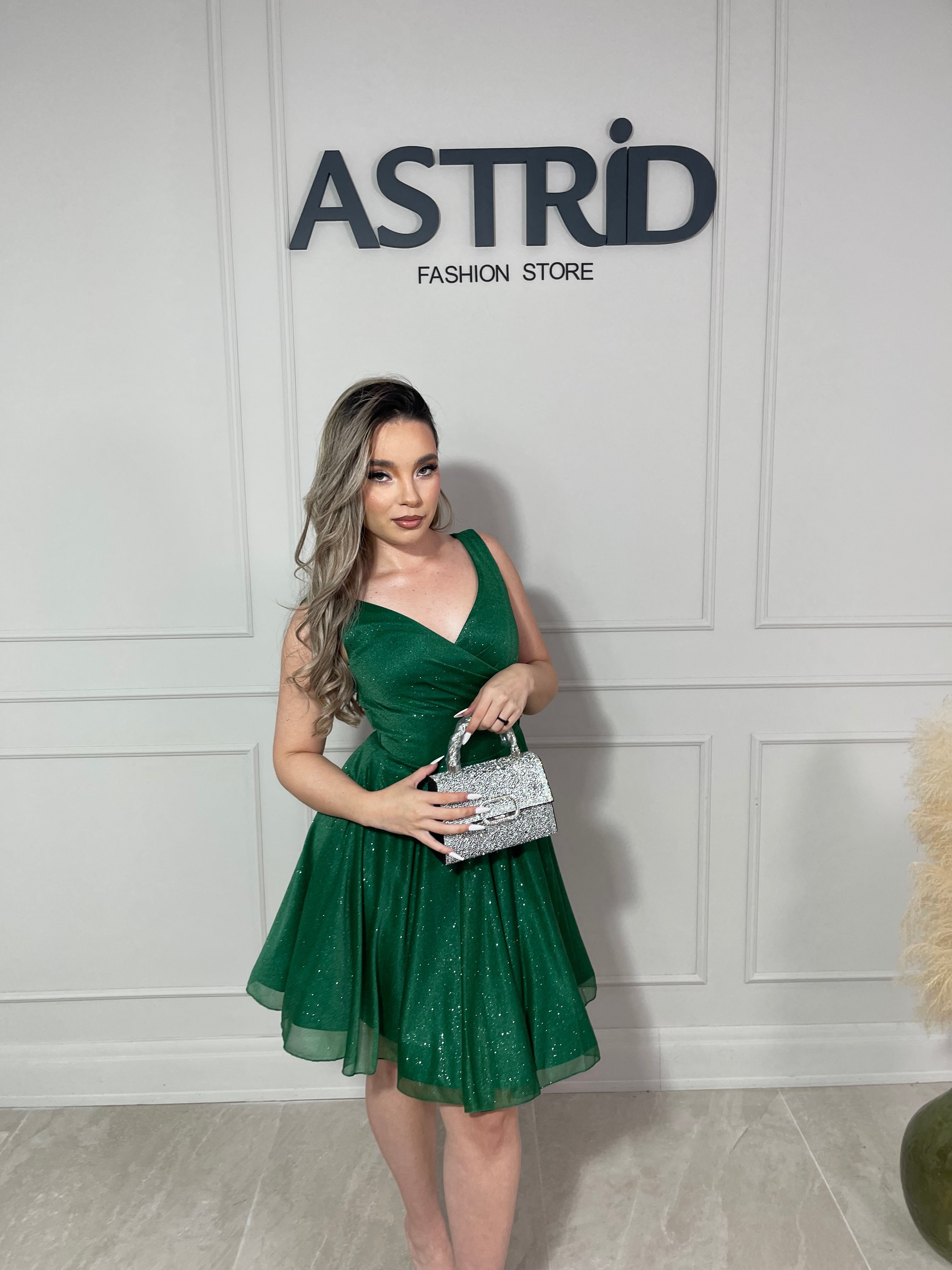 Rochie Mayra scurtă în cloș cu inserții sclipici