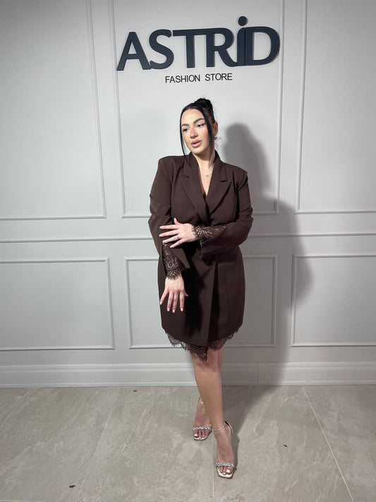 Rochie Zaya tip sacou cu dantelă