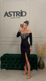 Rochie Emira midi cu aplicatii pietre argintii maneci lungi si umeri tip barcuta