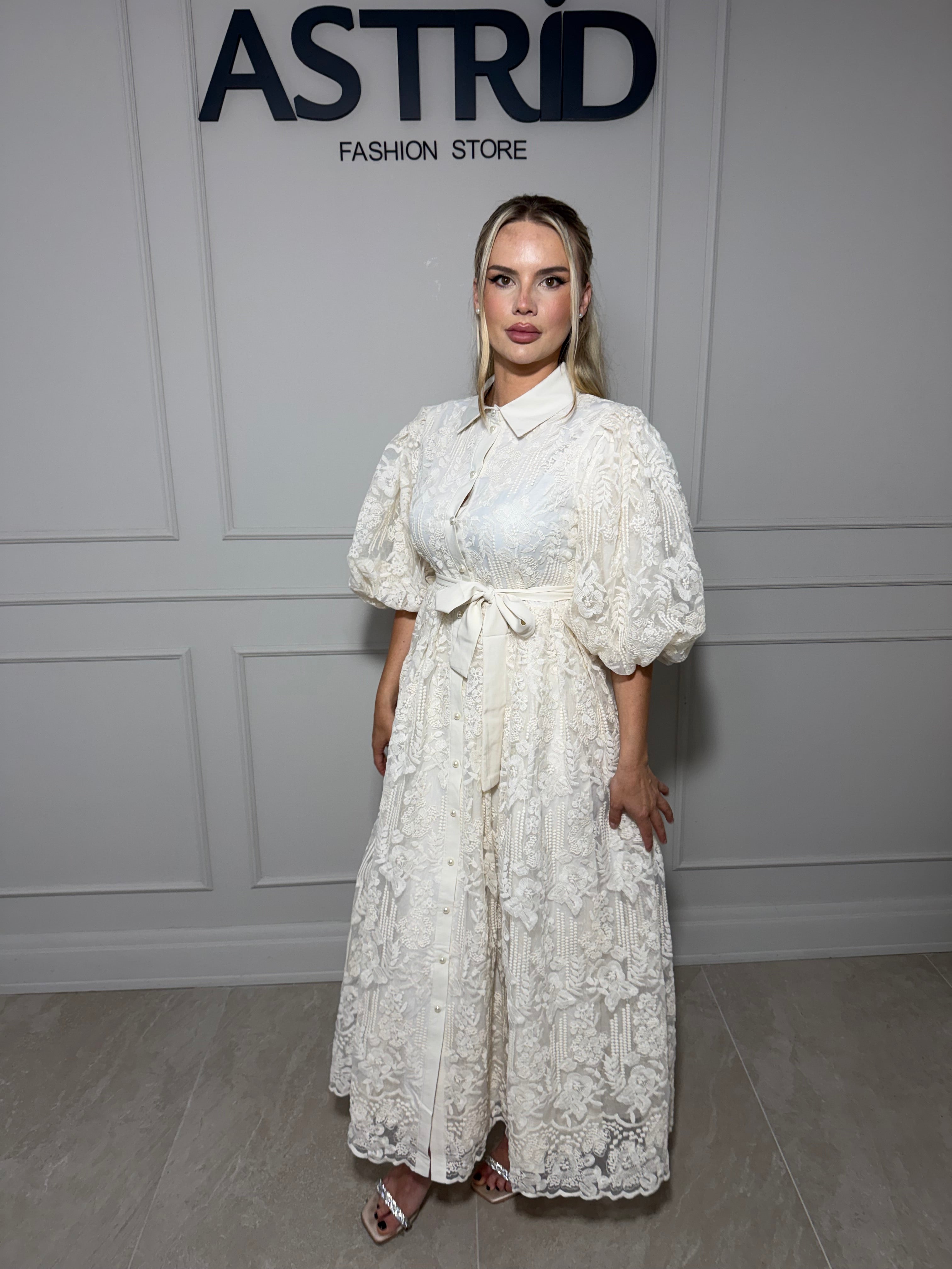 Rochie Aleya midi din broderie cu maneci bufante si cordon talie