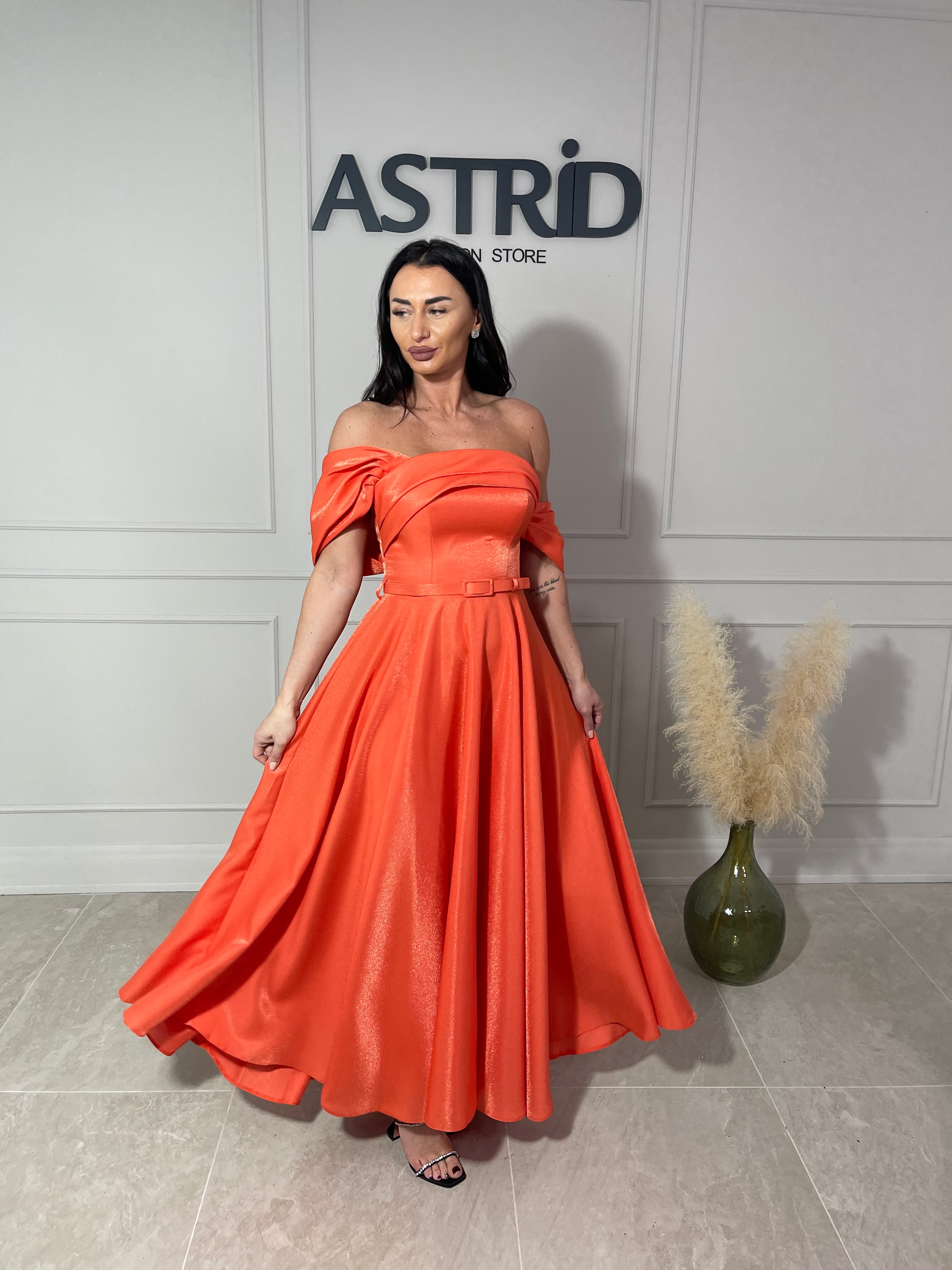 Rochie Monique midi din tafta cu decolteu tip bărcuță