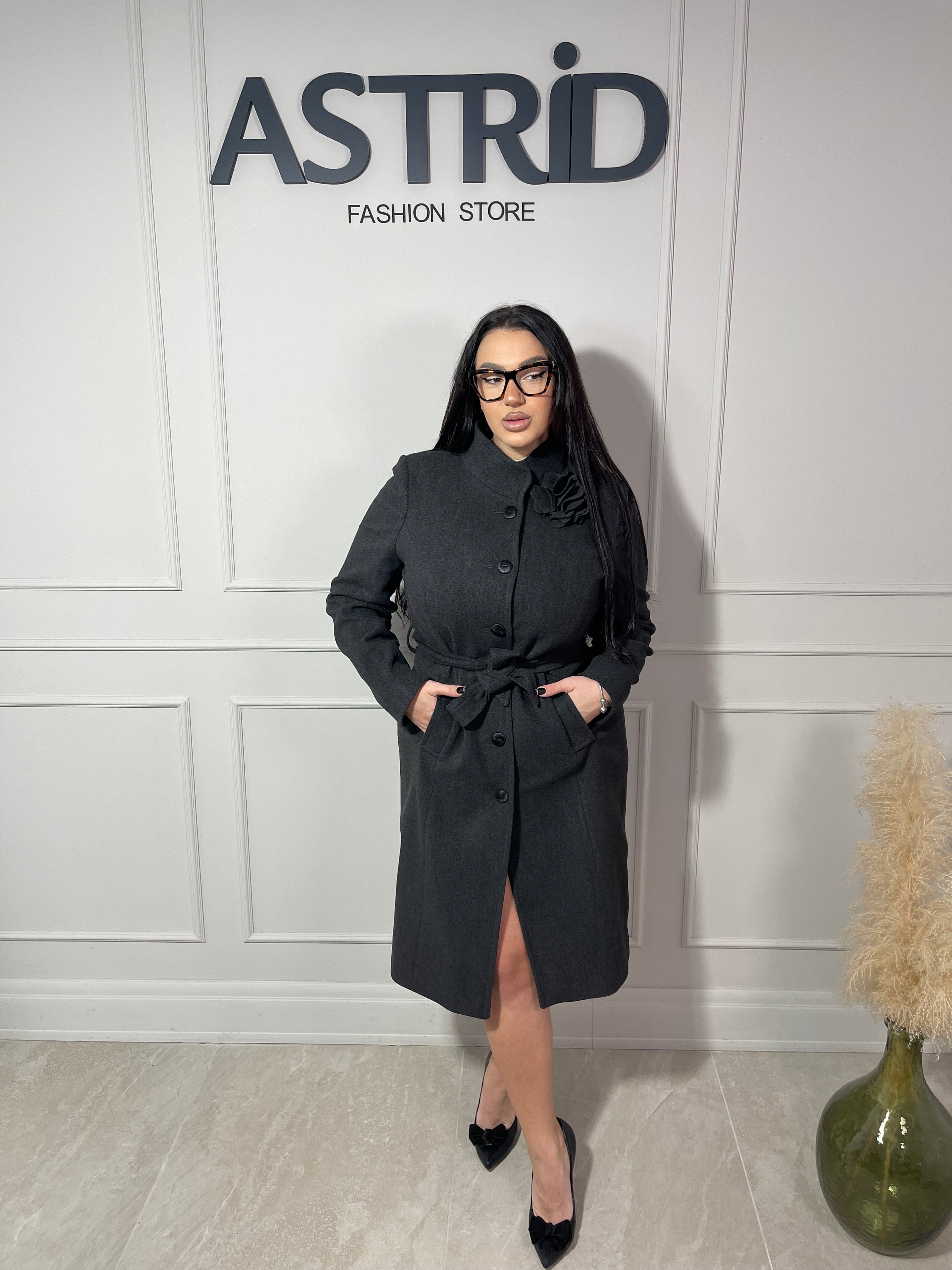 Paton Gart închidere cu naturi cordon în talie și accesoriu floare