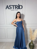 Rochie Erika lungă din satin în cloș cu corset la spate