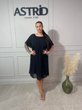 Rochie Yolanda midi neagră mânecă scurtă din voal și paiete la gat