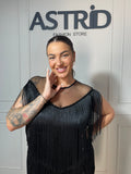Rochie Ava neagră plasă la bust și aplicații franjuri