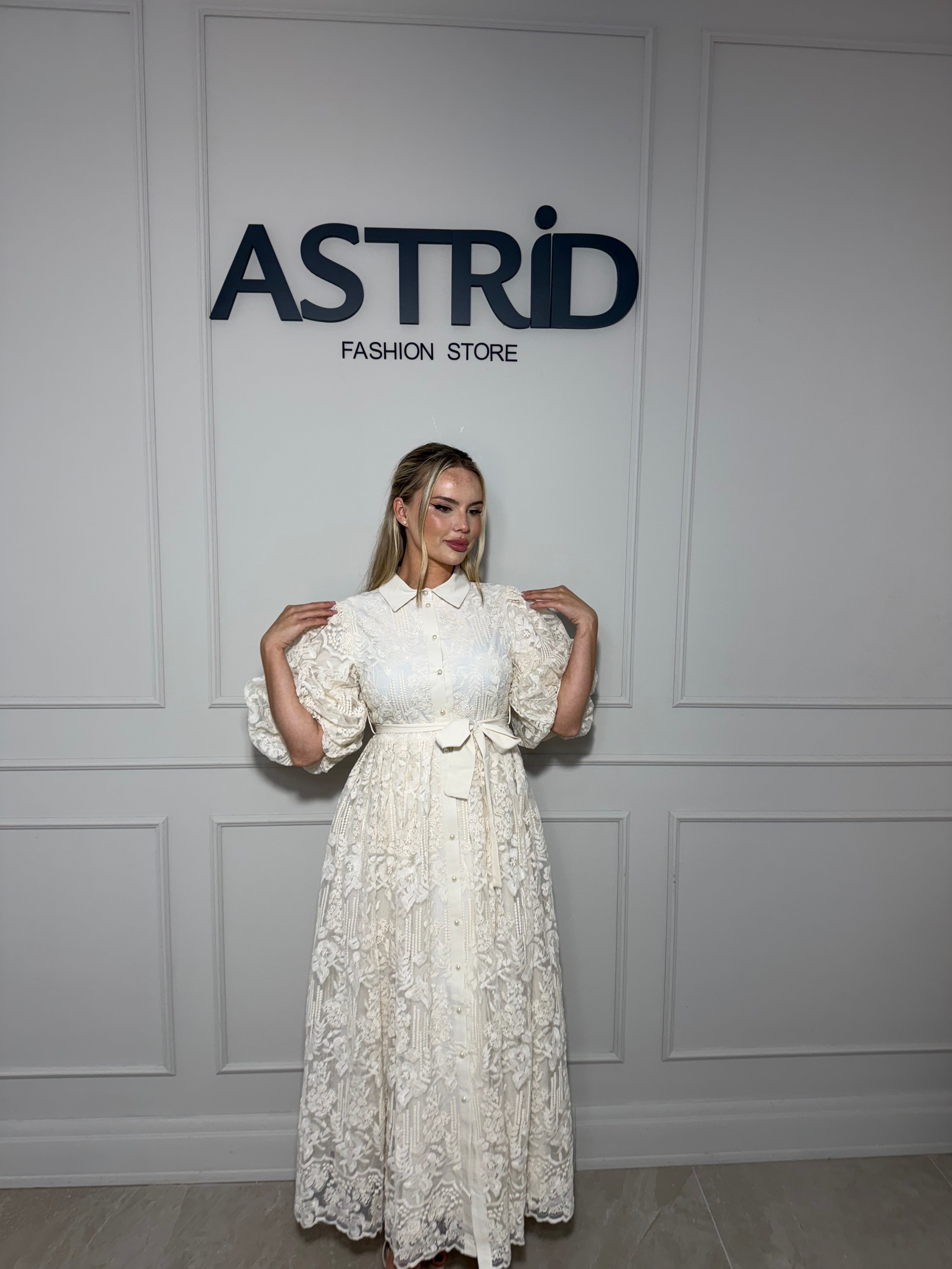 Rochie Aleya midi din broderie cu maneci bufante si cordon talie