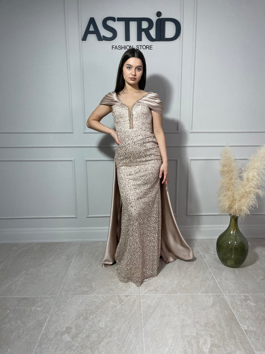 Rochie Cassie lungă aplicații paiete și pietre trena lungă din satin