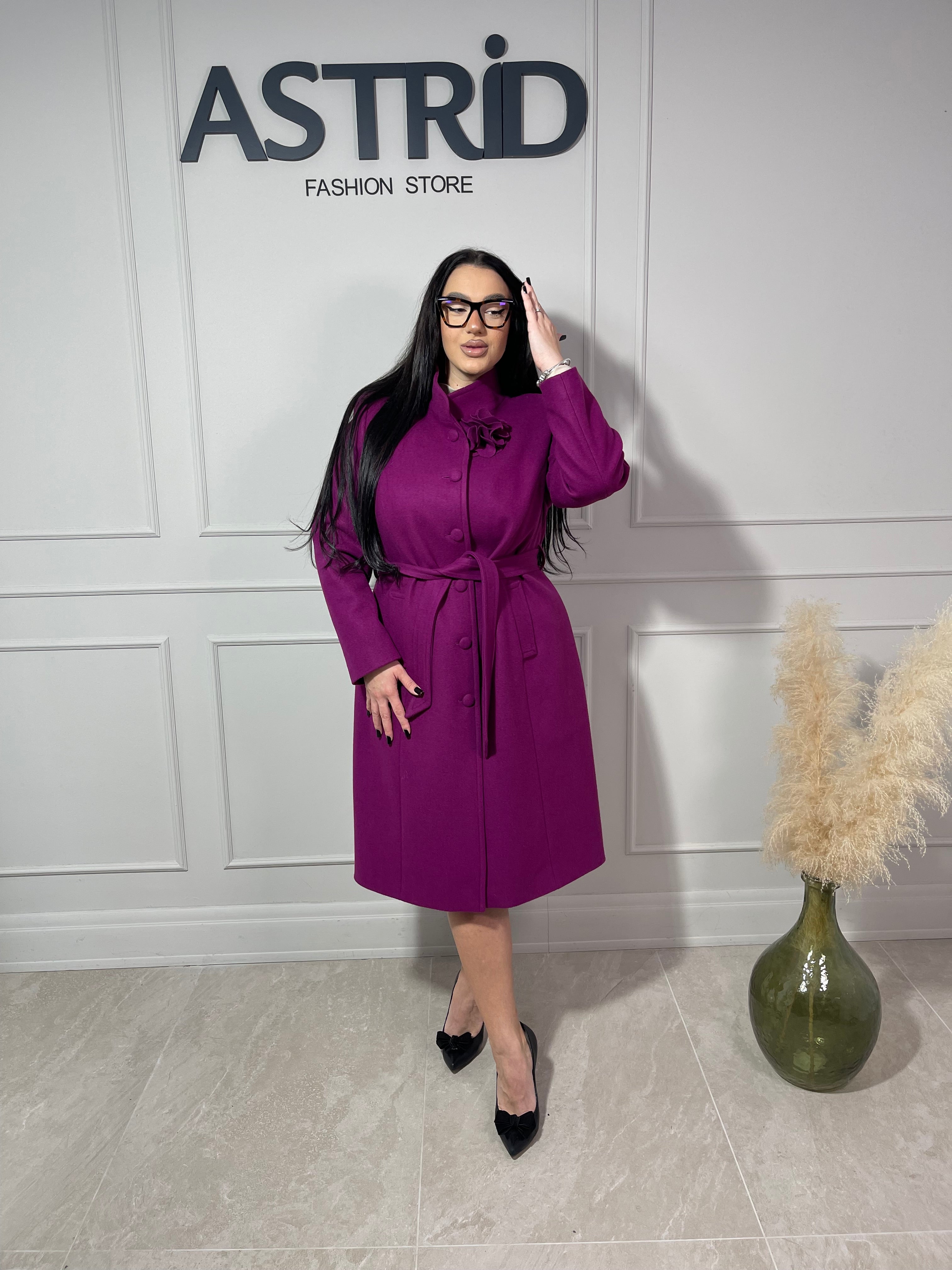 Paton Gart închidere cu naturi cordon în talie și accesoriu floare