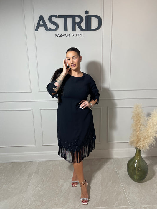 Rochie Aria midi neagră aplicații franjuri și pietre la mânecă