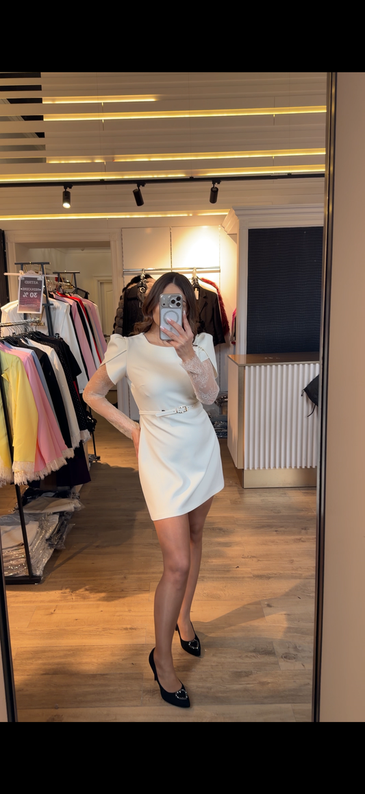 Rochie Elisa cu mânecă de dantelă și curea