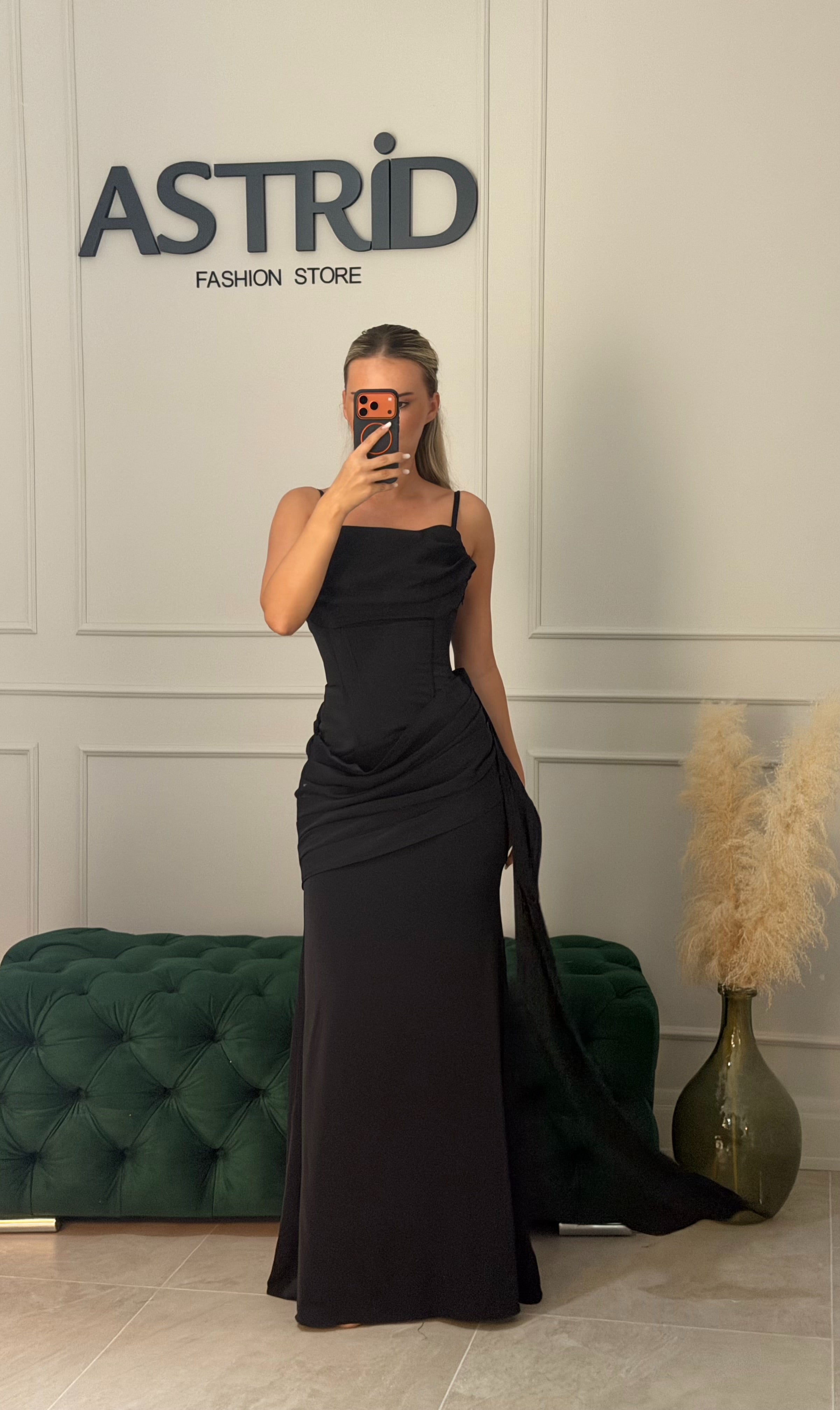 Rochie Glamour lunga satinata cu corset