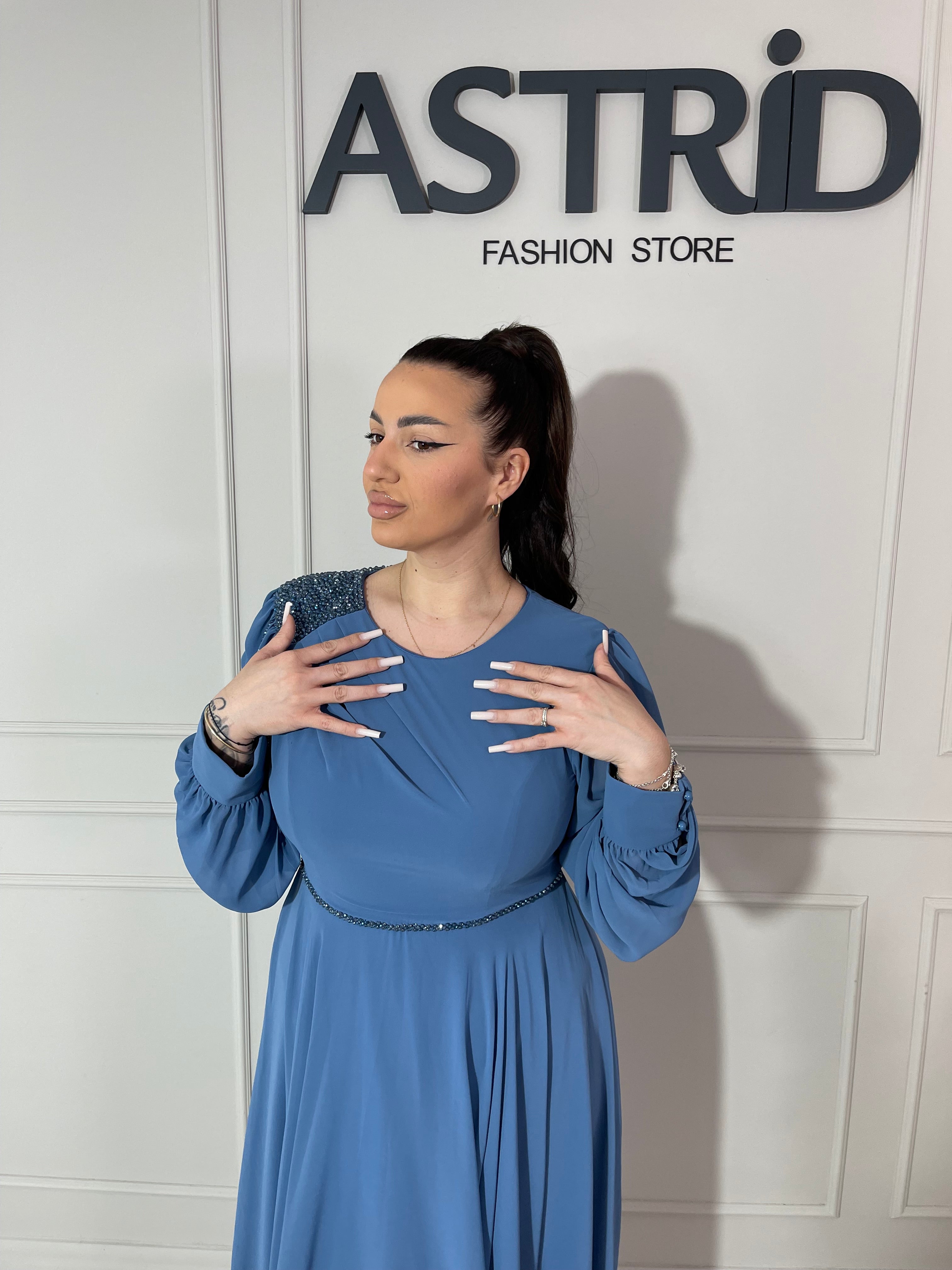 Rochie Gloria midi din voal mânecă lungă accesoriu pietre