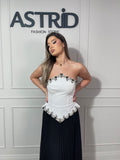 Rochie Carlia lungă plisată în partea de jos și corset alb cu aplicații pietre