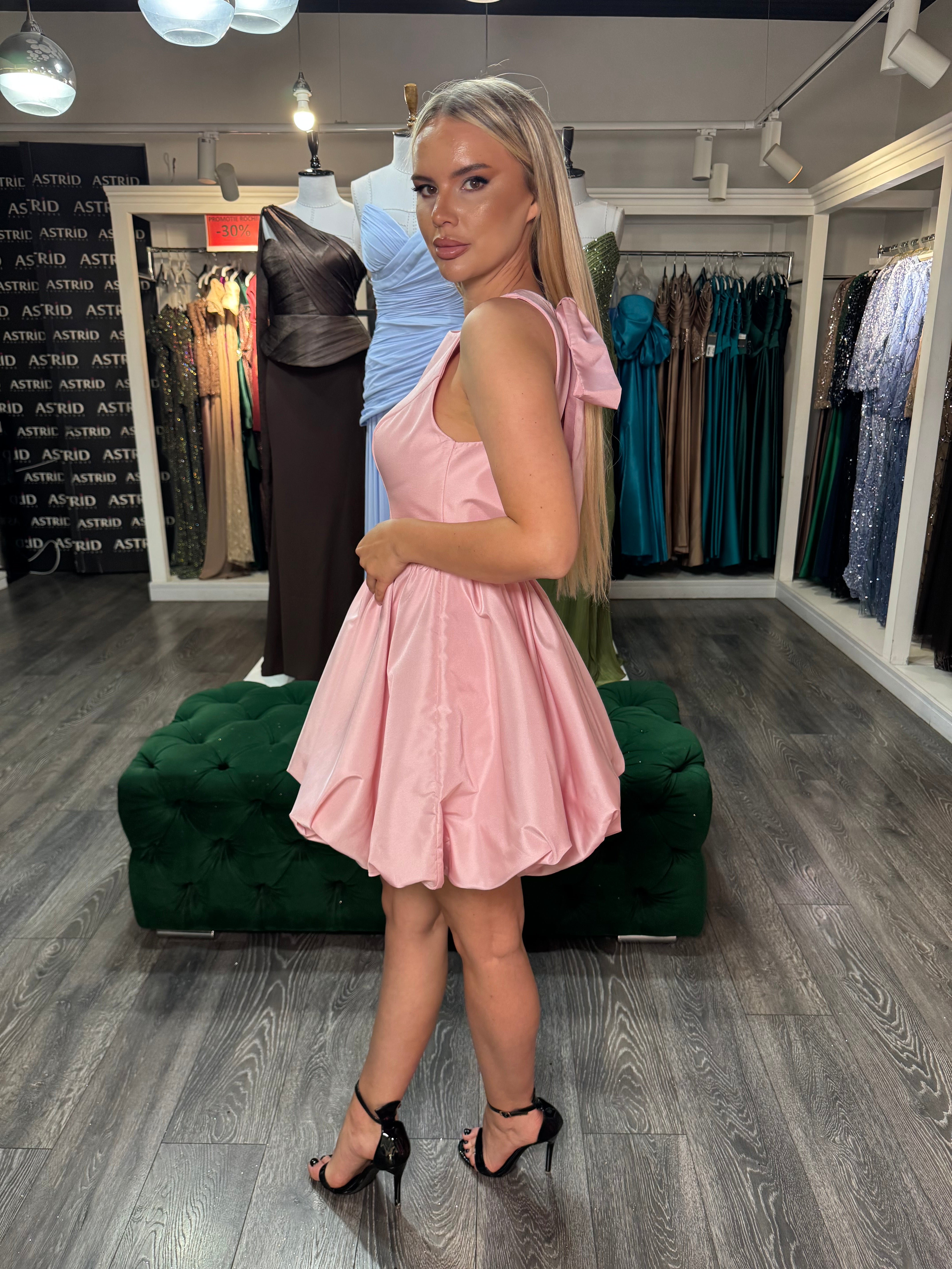 Rochie Valery scurta gogosar cu spatele gol