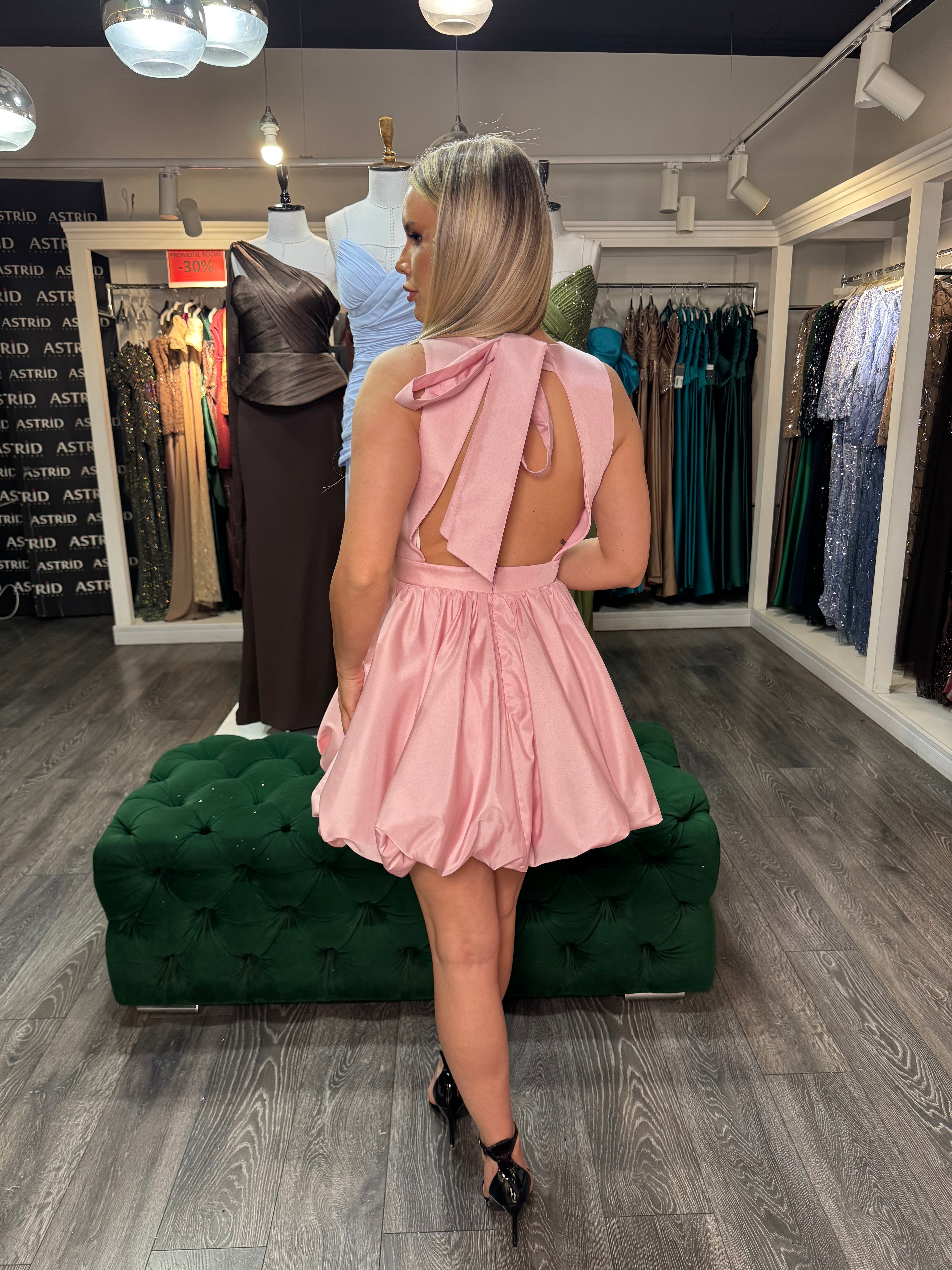 Rochie Valery scurta gogosar cu spatele gol