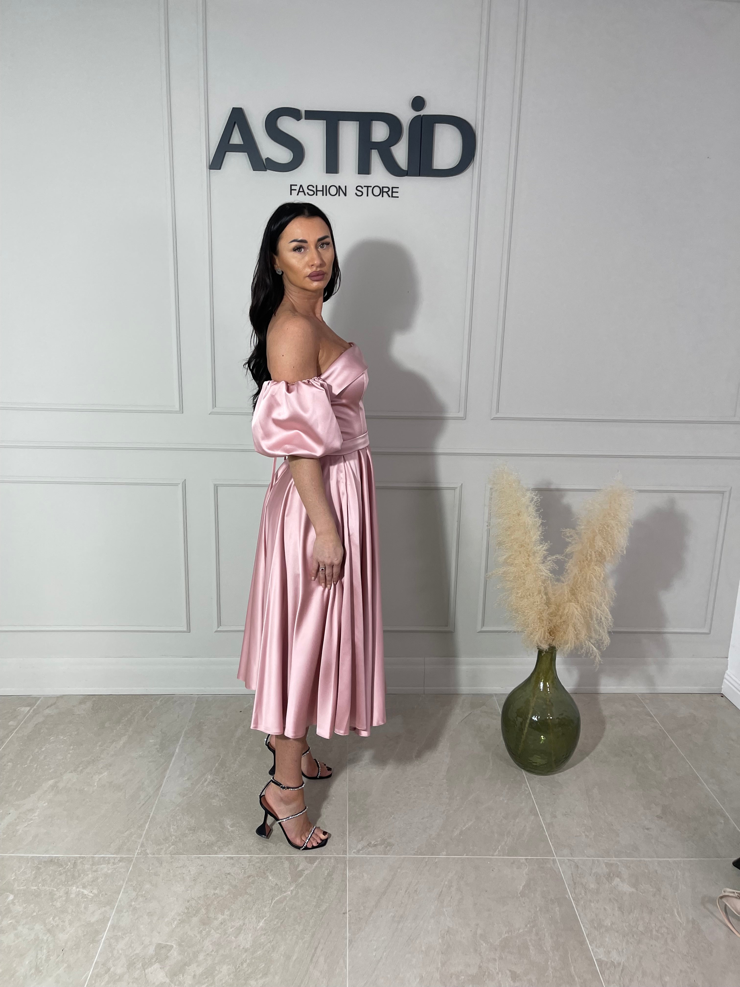 Rochie Florina midi cu corset și mânecă bufantă