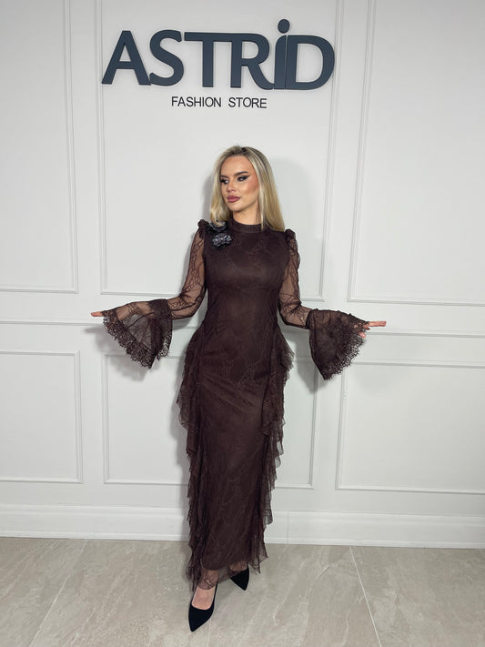 Rochie Aylin lunga din dantela cu accesorii florale la gat si maneca evazate