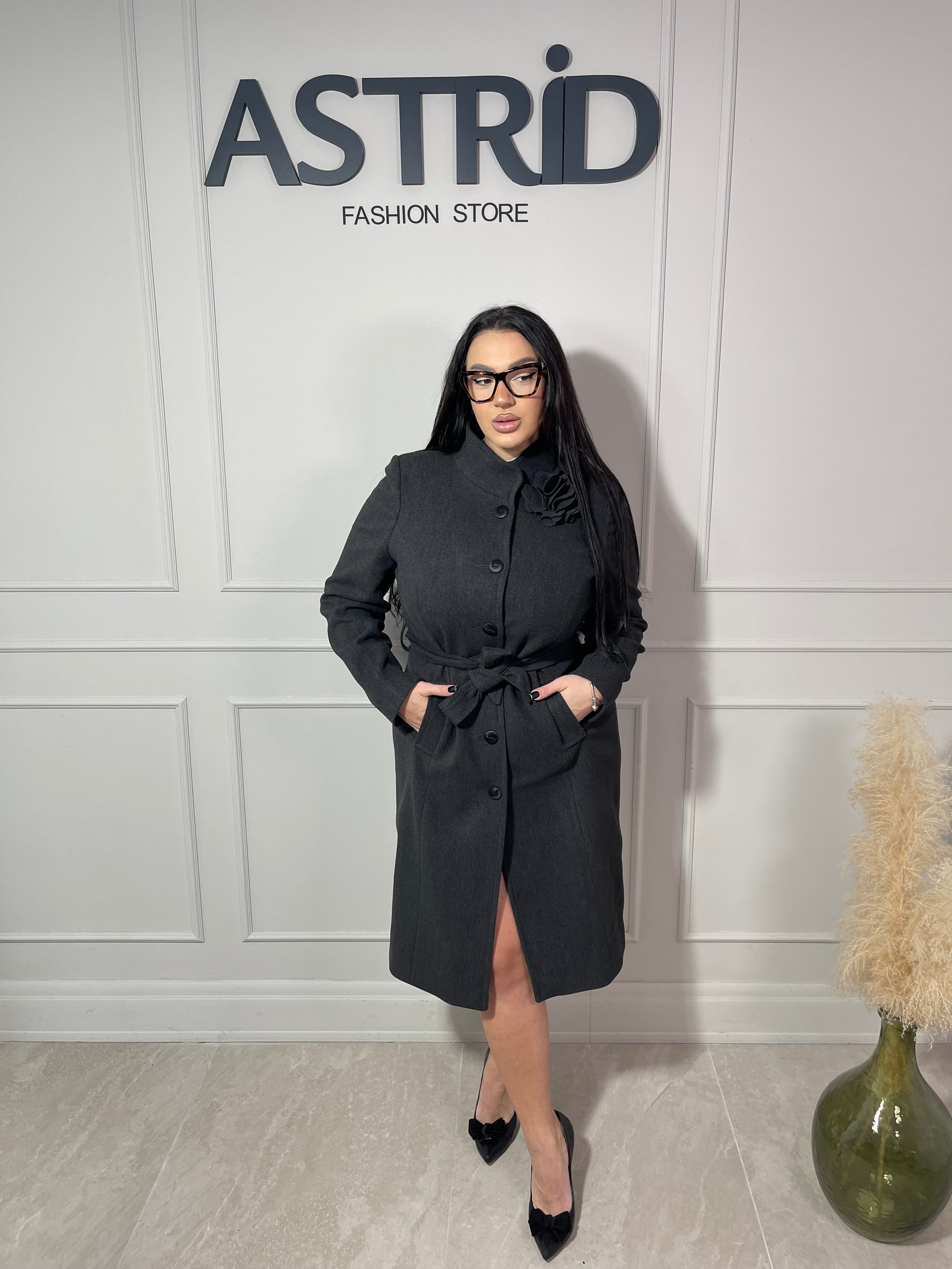 Paton Gart închidere cu naturi cordon în talie și accesoriu floare