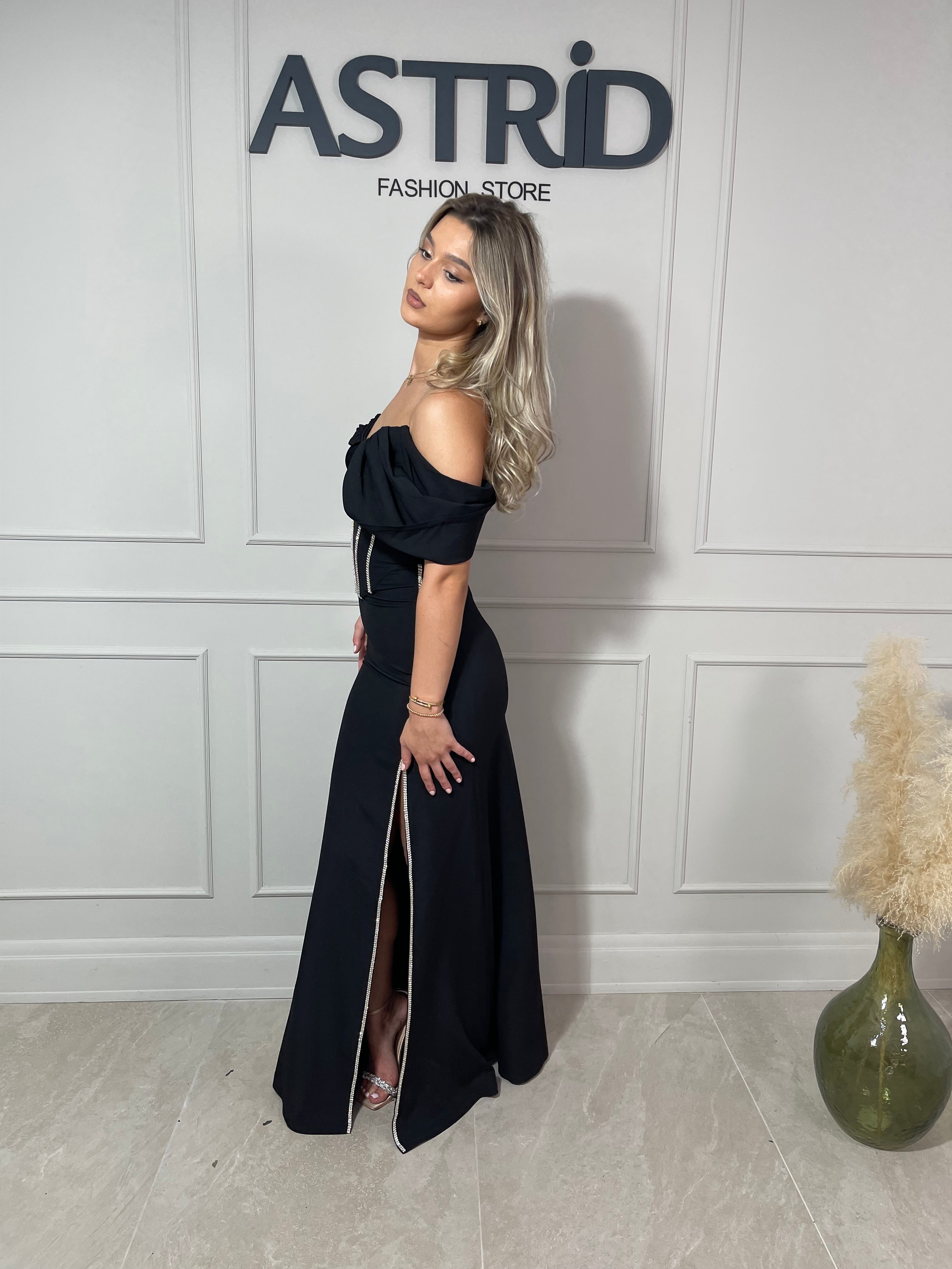 Rochie Erin lungă tip corset mâneci căzute ai aplicații pietre