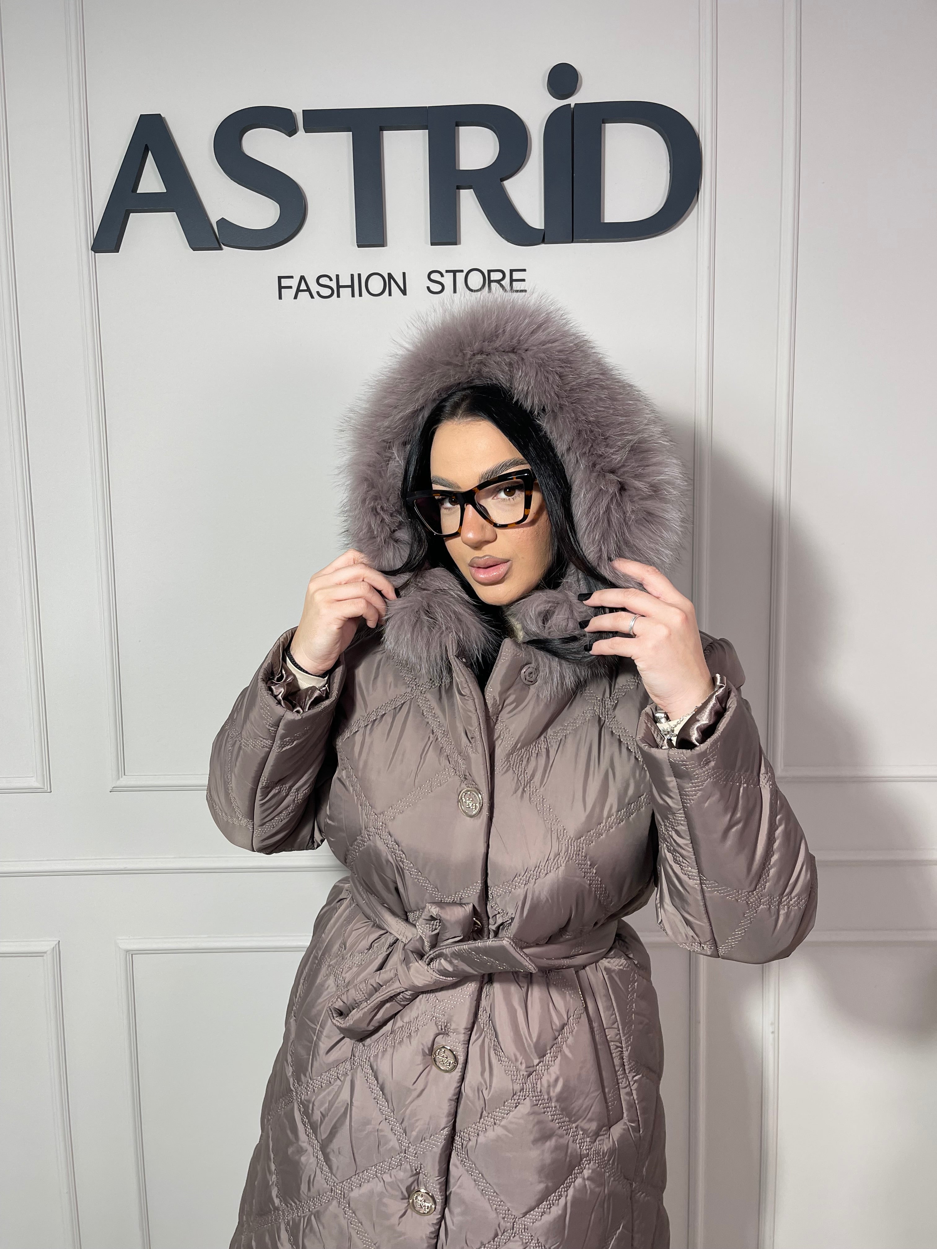 Geaca Tessa lungă închidere cu capse și cordon în talie