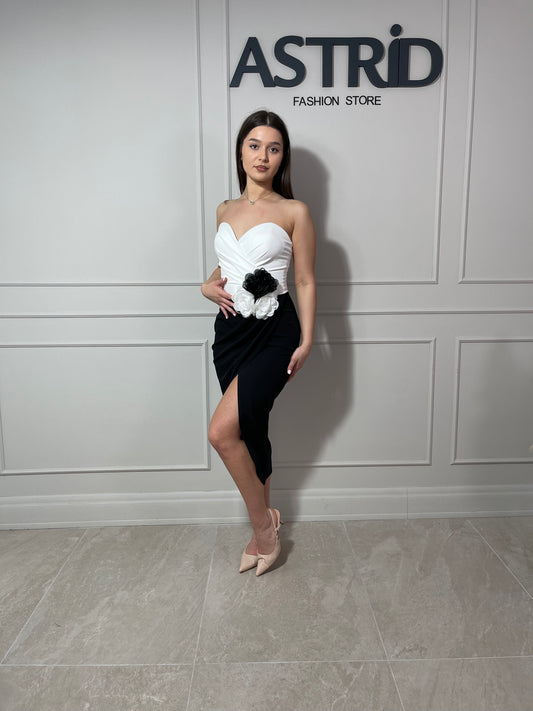Rochie Anita midi cu falduri și flori in  talie crăpătură pe picior