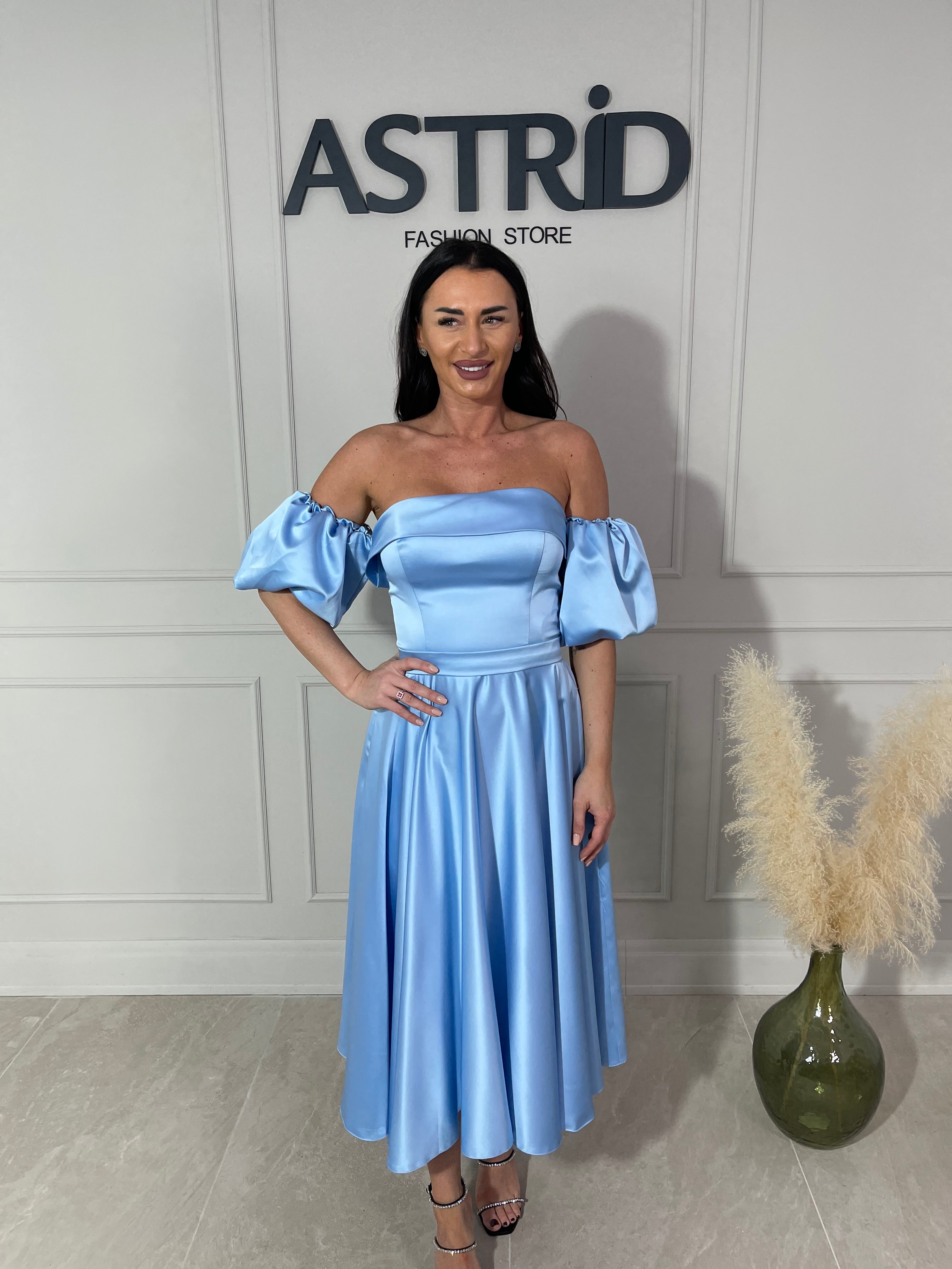 Rochie Florina midi cu corset și mânecă bufantă