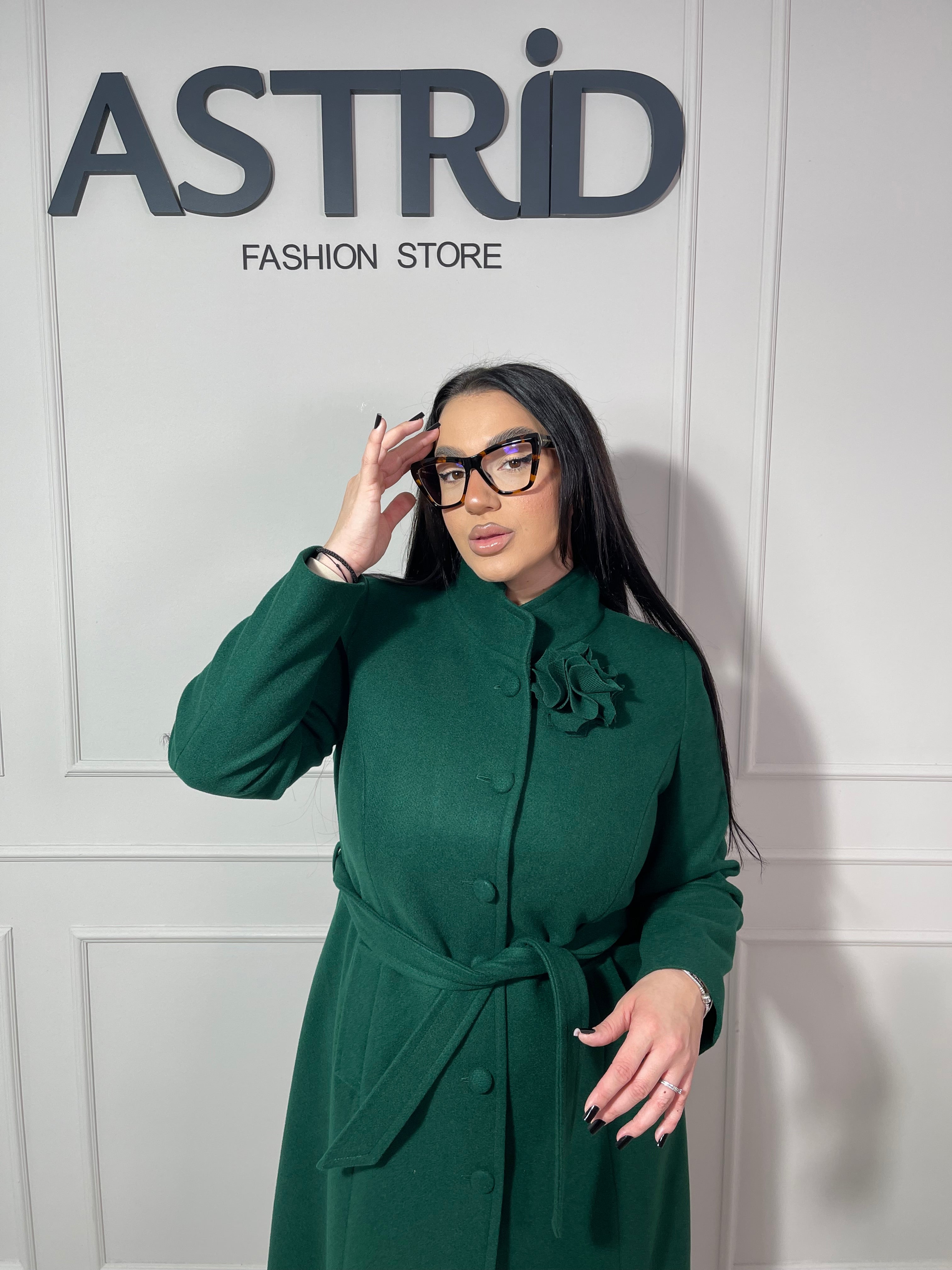 Paton Gart închidere cu naturi cordon în talie și accesoriu floare