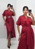 Rochie Yolanda midi curea în talie și crăpătură în față