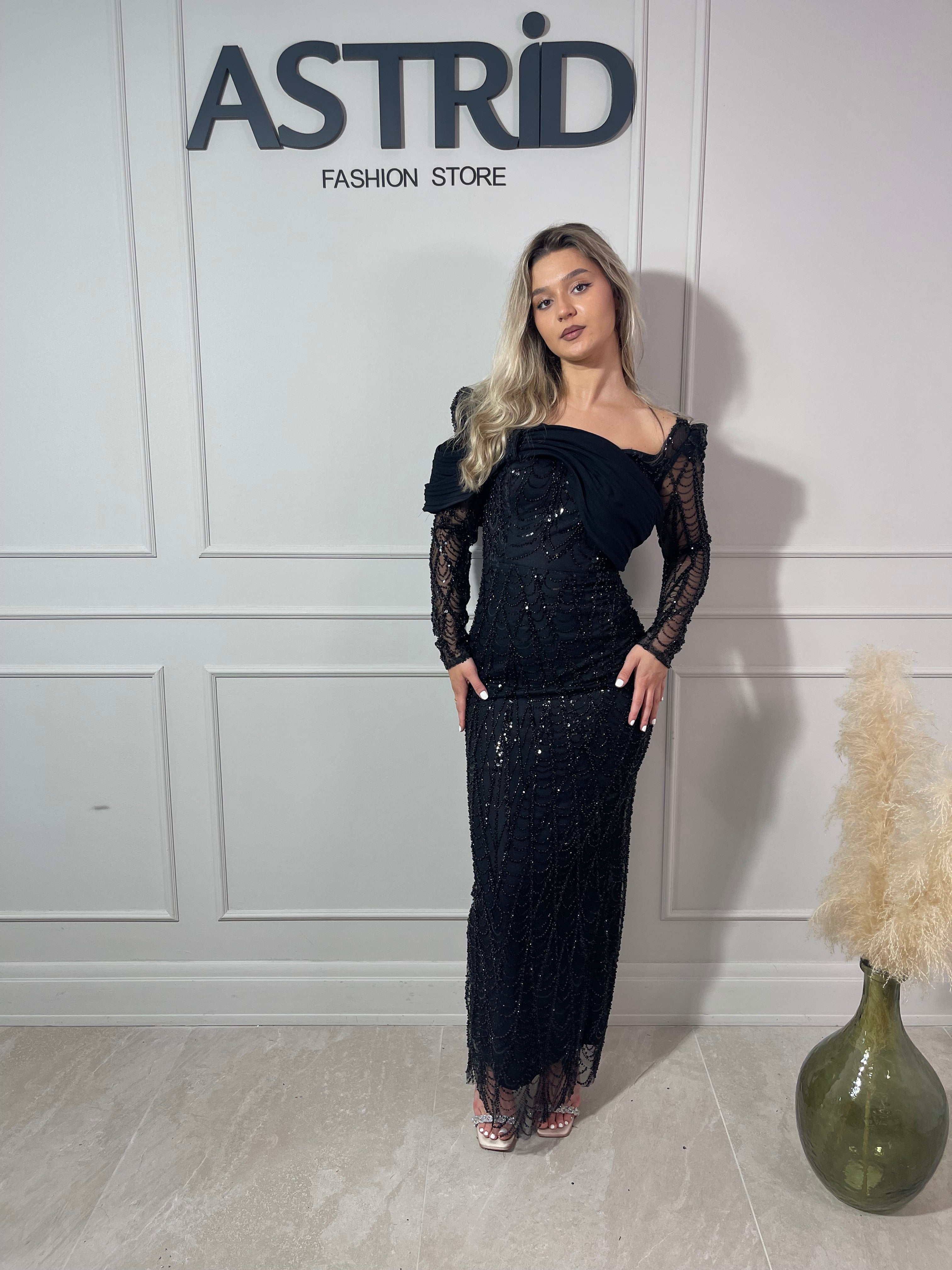 Rochie Mary lungă din paiete aplicații sclipici și mânecă lungă