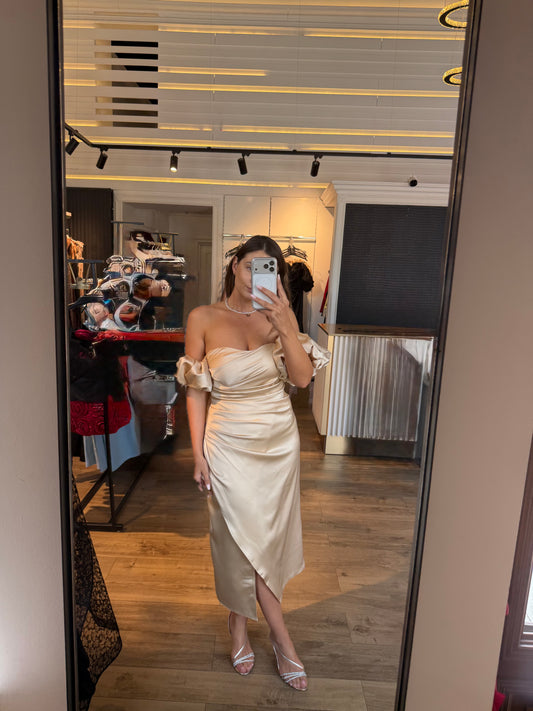 Rochie Amira midi din satin cu falduri in talie si mâneci bufante detașabile