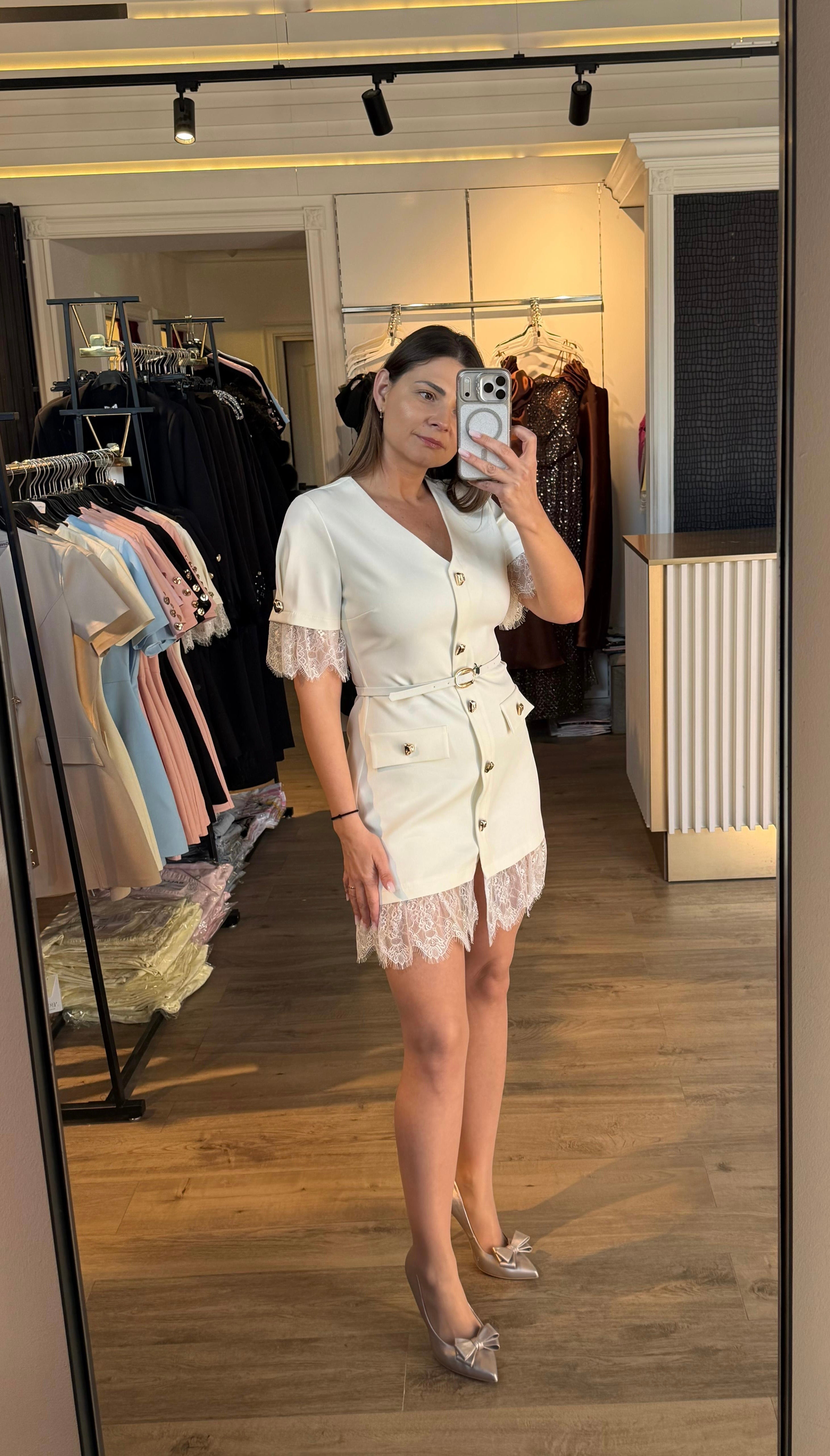 Rochie Glam aplicații dantelă și nasturi aurii curea în talie