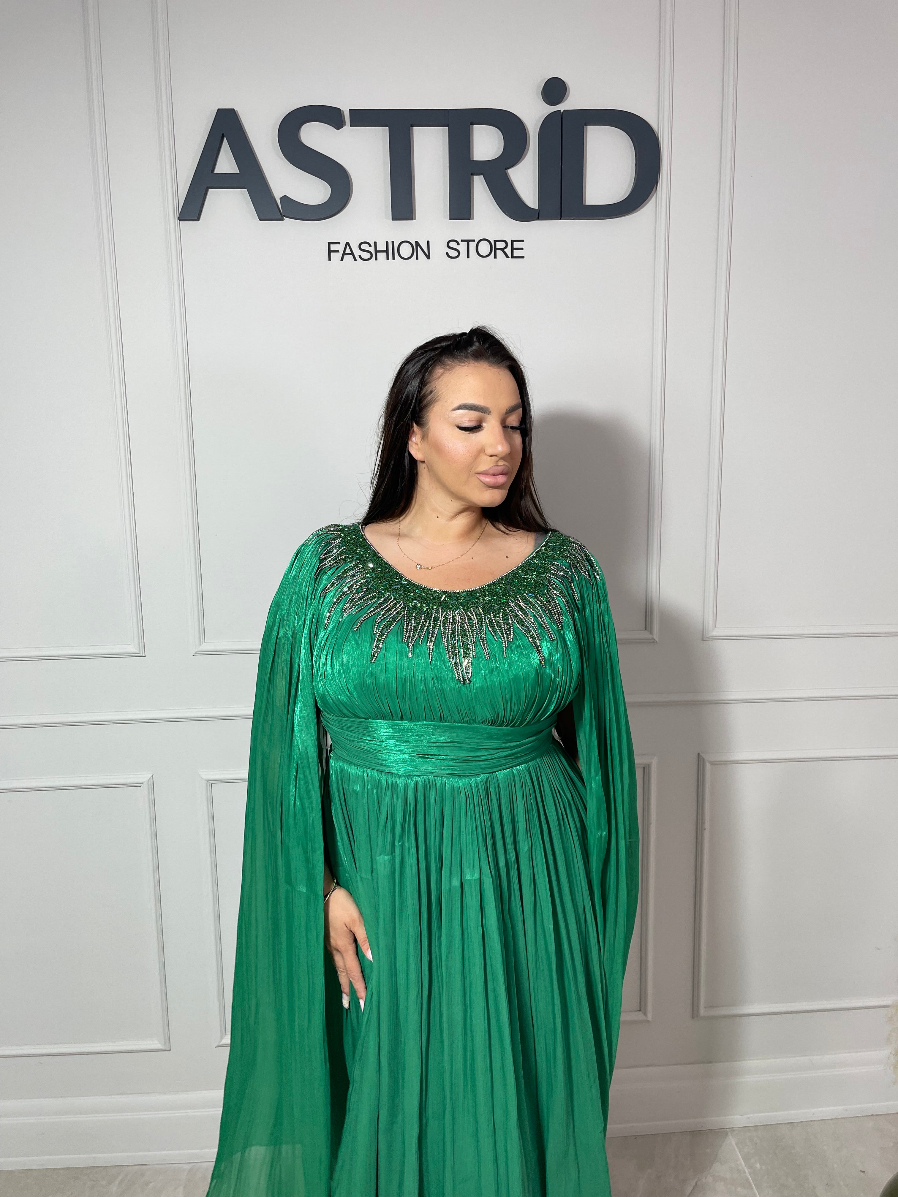 Rochie Ulises midi din voal plisată cu mâneci despicate și aplicații pietre la bust