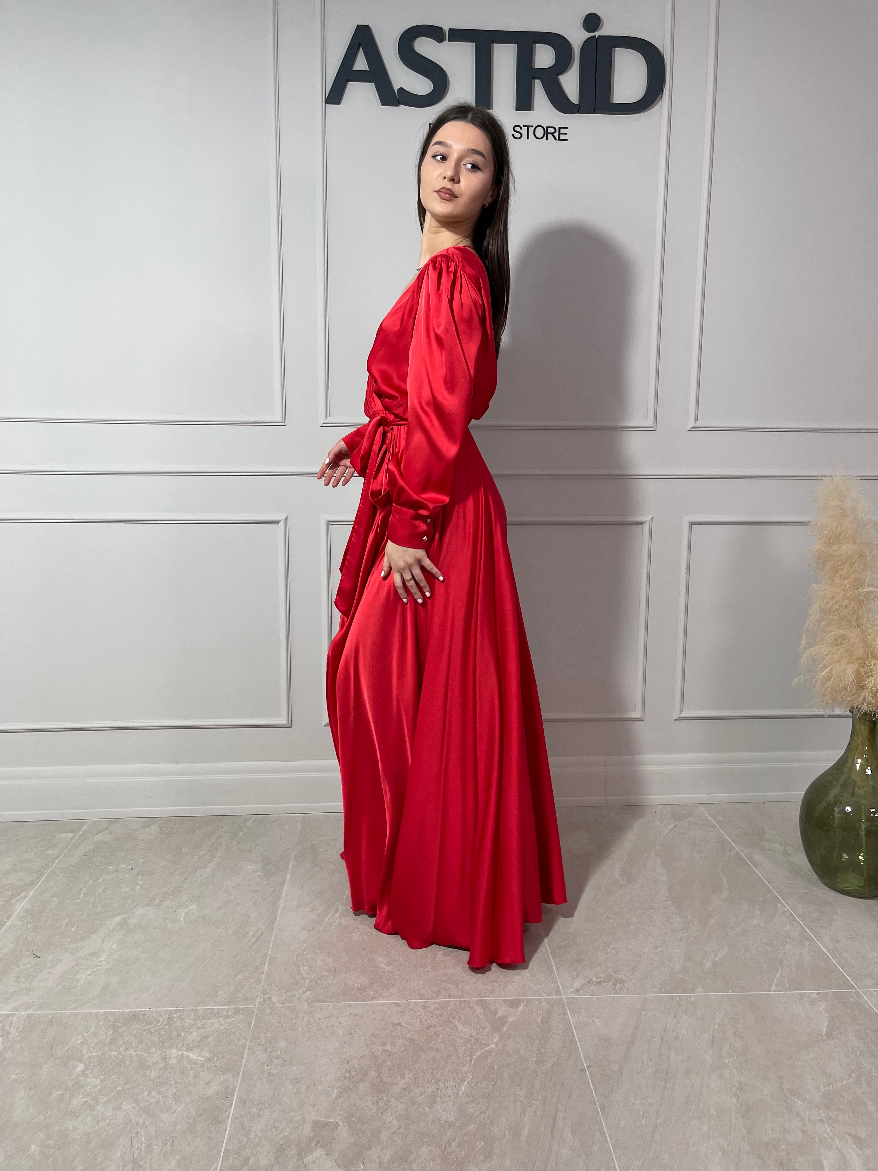 Rochie Amara lungă din satin cu cordon în talie