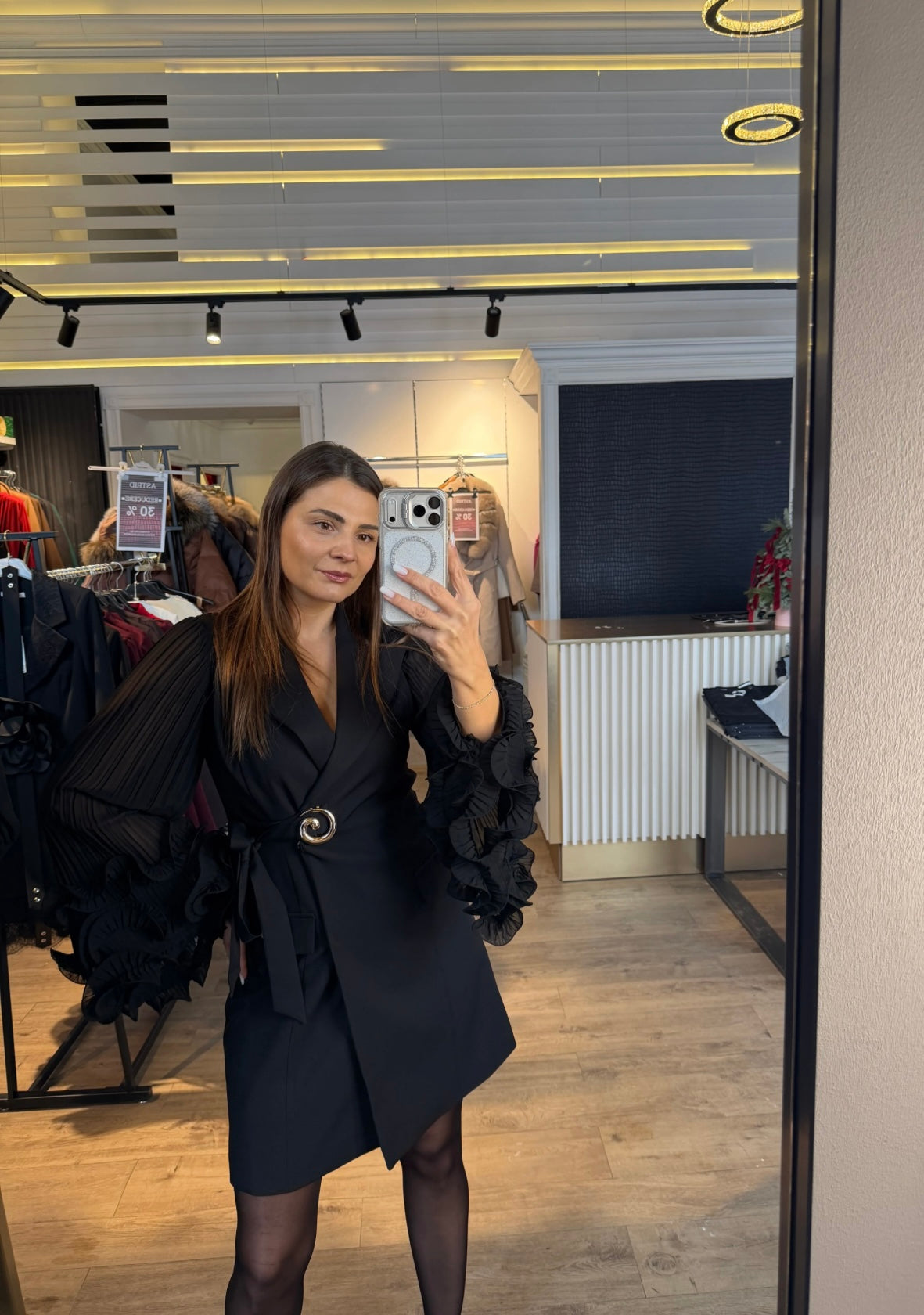 Rochie Pelly stil sacou cu maneci plisata si evazate