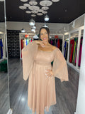 Rochie Gloria midi în cloș mânecă clopot aplicații pietre la bust și talie