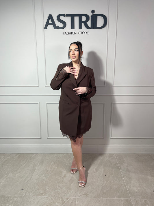 Rochie Zaya tip sacou cu dantelă