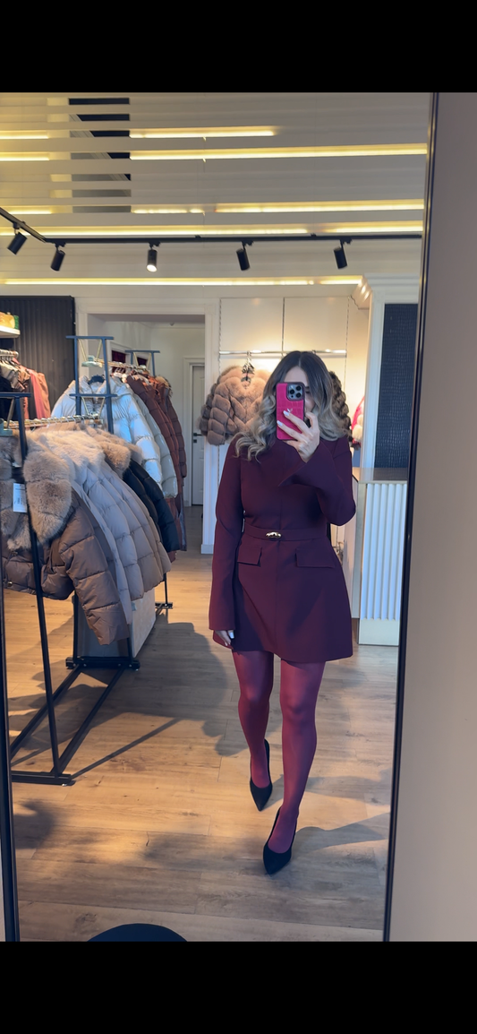 Rochie Noir scurtă mânecă clopot și curea în talie