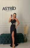 Rochie Darcie lunga neagra din mătase naturală si talie accesorizata cu flori