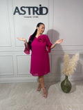 Rochie Jaklin midi fucsia mânecă clopot și accesoriu floare
